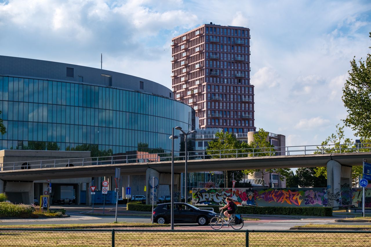 Moderne architectuur en stadsbeeld in Almere